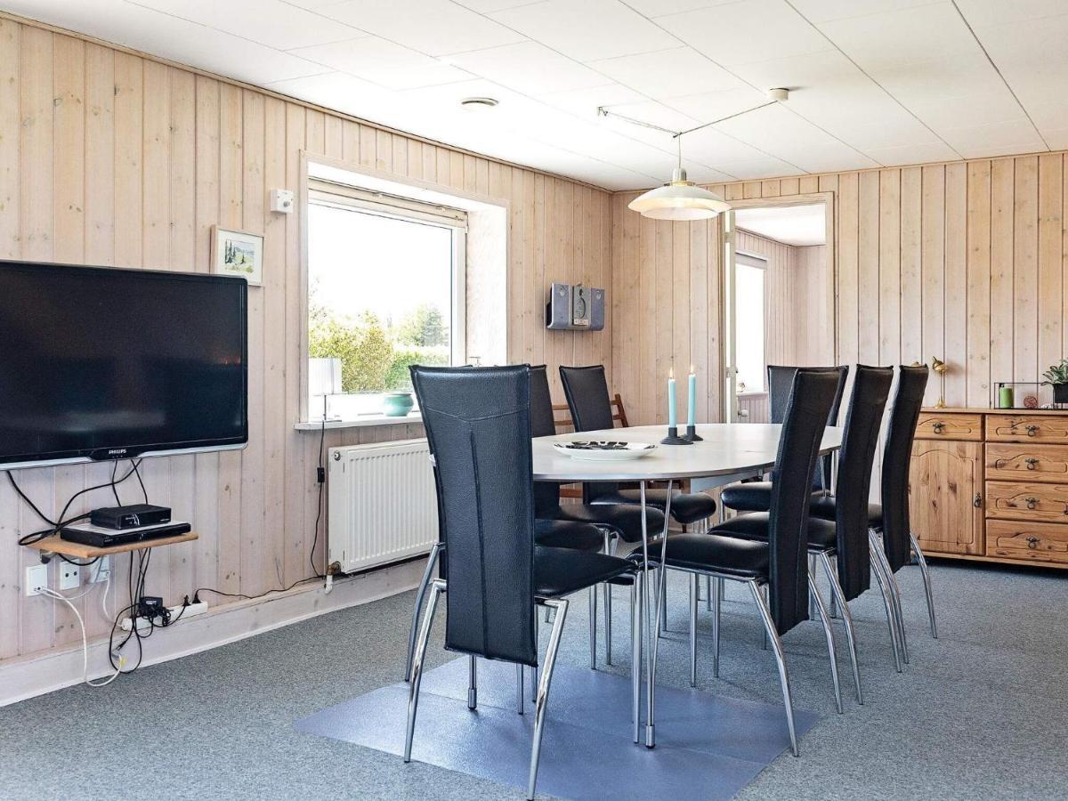 10 Person Holiday Home In Vinderup ภายนอก รูปภาพ